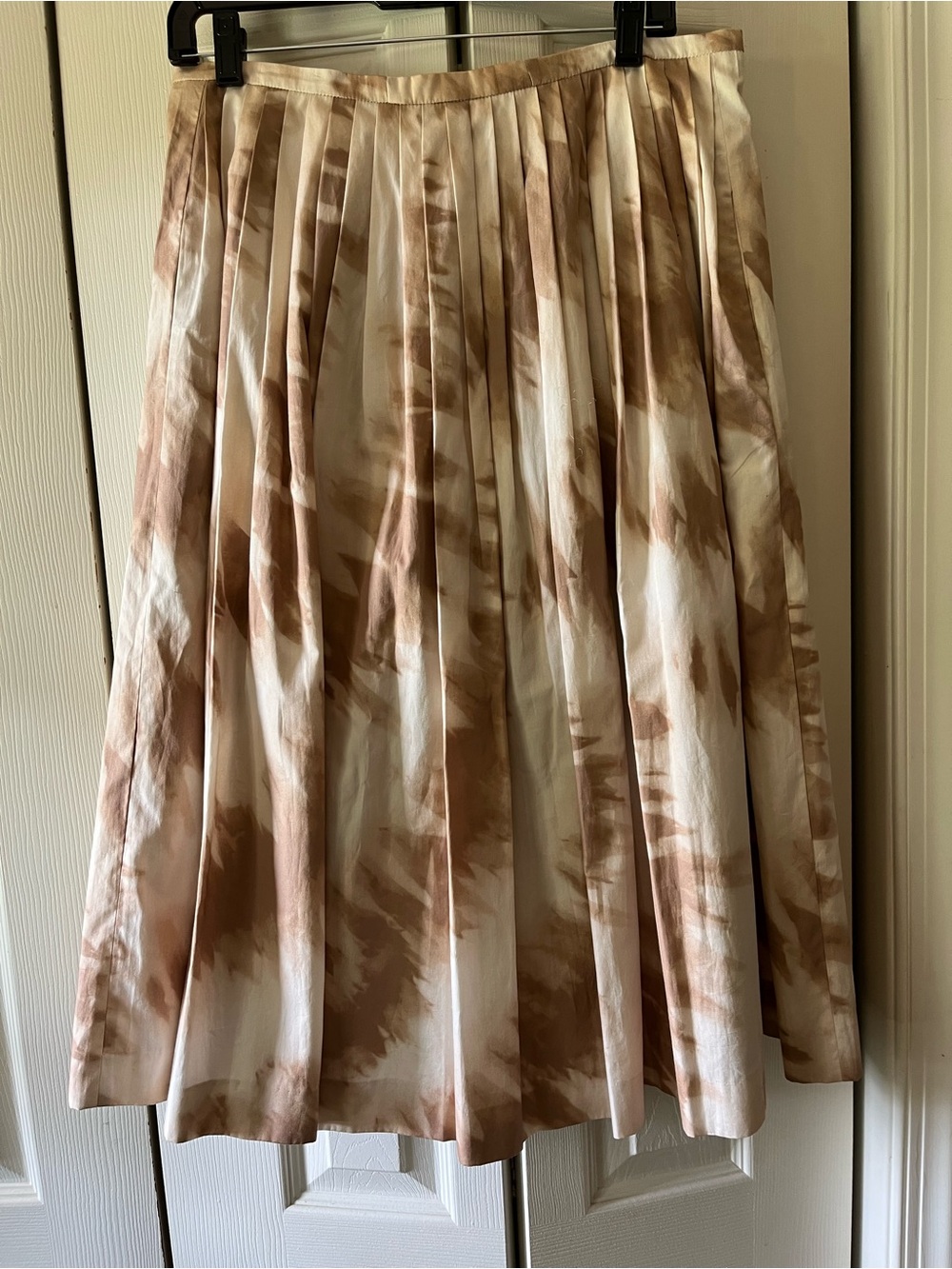 Michael Kors Beige and Cream Pleated A-Line Midi Skirt